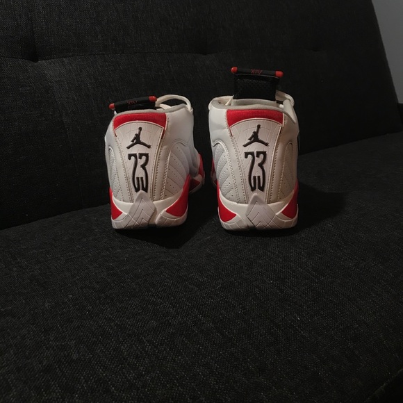 Jordan 14 candy canes size 9.5 PRICE NEGOTIABLE main image 4